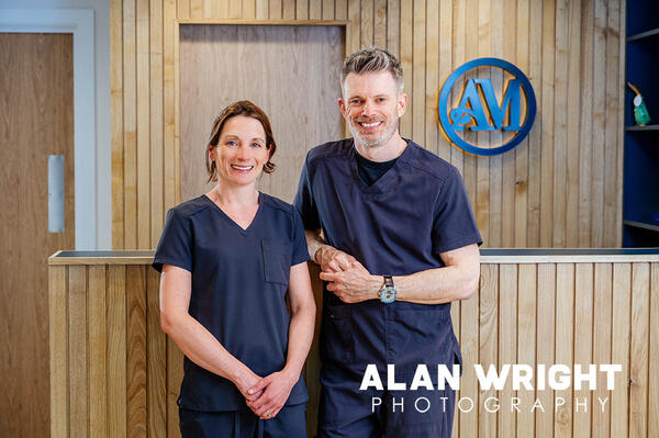 DAWN MEADOWS AND DAN ANDREWS (©AAH/ALAN WRIGHT) DAWN MEADOWS AND DAN ANDREWS (©AAH/ALAN WRIGHT)