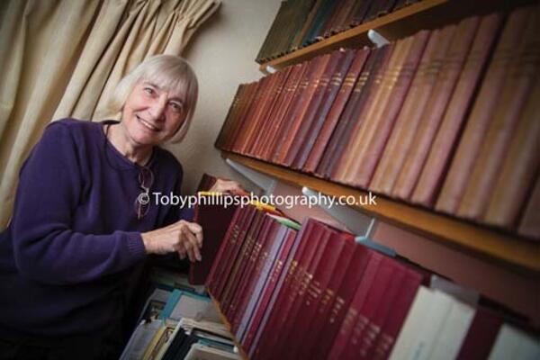 Dr Annabelle Hughes Dr Annabelle Hughes