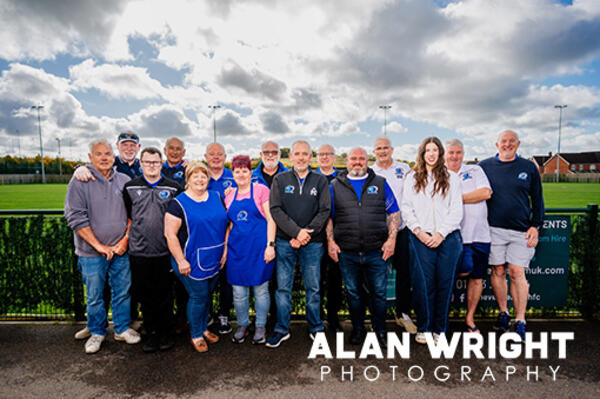 Volunteers at BBH FC (©AAH/Alan Wright) Volunteers at BBH FC (©AAH/Alan Wright)