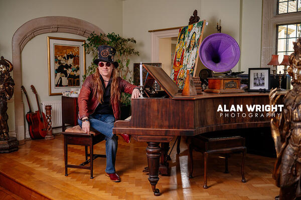 ANDY STEWART  (©AAH/ALAN WRIGHT) ANDY STEWART  (©AAH/ALAN WRIGHT)