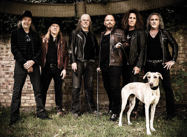 CATS IN SPACE CATS IN SPACE