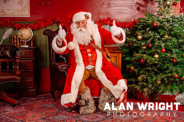 Father Christmas in his magical grotto (©AAH/Alan Wright) Father Christmas in his magical grotto (©AAH/Alan Wright)
