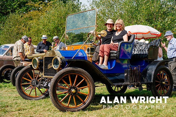 Stephen and Jean Jackman aboard Tony Snow’s 1912 Ford Model T (©AAH/Alan Wright)