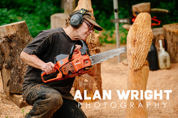 Chainsaw sculptor Gil Parham