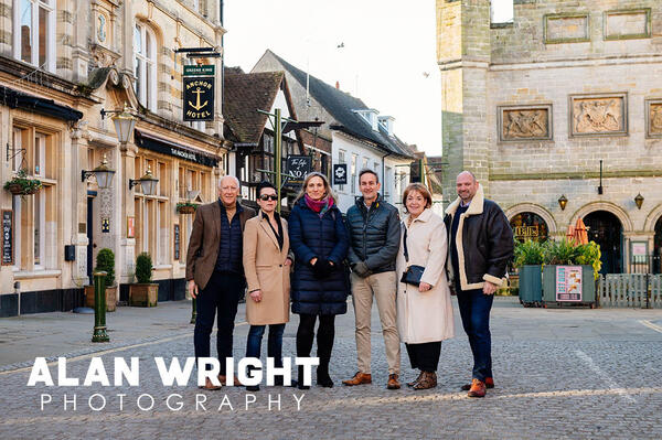 Members of the Horsham BID Task Group include Willie Hamilton, India De Silva Jeffries, Rachel Noel, Dominic Wakefield, Gill Buchanan  and Ben Hewson (©AAH/Alan Wright) Members of the Horsham BID Task Group include Willie Hamilton, India De Silva Jeffries, Rachel Noel, Dominic Wakefield, Gill Buchanan  and Ben Hewson (©AAH/Alan Wright)