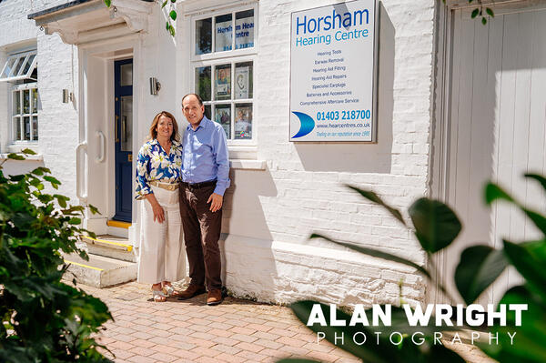 JULIE & JONATHAN ORMEROD AT THE HORSHAM HEARING CENTRE (©AAH/ALAN WRIGHT) JULIE & JONATHAN ORMEROD AT THE HORSHAM HEARING CENTRE (©AAH/ALAN WRIGHT)