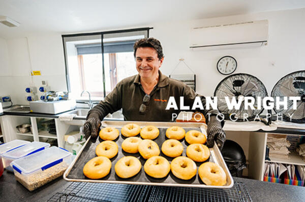 Tino Da Silva with some of his freshly-baked bagels (©AAH/Alan Wright) Tino Da Silva with some of his freshly-baked bagels (©AAH/Alan Wright)