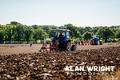 Judges inspect the furrows closely (©AAH/Alan Wright) Judges inspect the furrows closely (©AAH/Alan Wright)