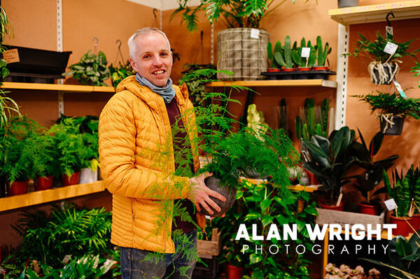 Hugo & Green at Pop-Up Horsham ©AAH/Alan Wright) Hugo & Green at Pop-Up Horsham ©AAH/Alan Wright)