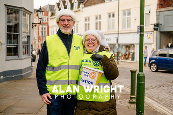 Andrew and Alison Edwards (©AAH/Alan Wright)