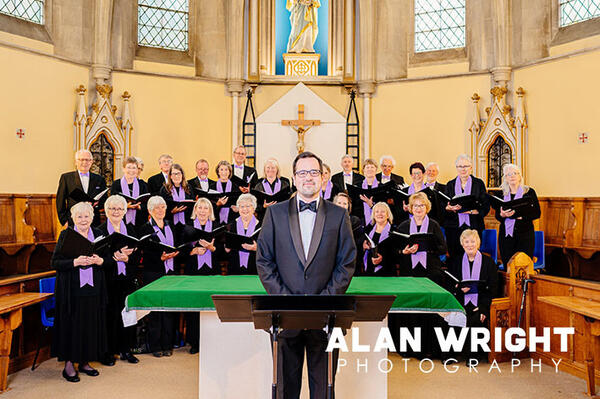William Waine, Musical Director of  Sandgate Singers  (©Alan Wright Photography)