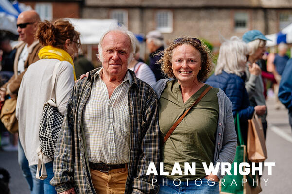 Derek Crush and daughter Lou, who now runs Steyning Farmers Market (©AAH/Alan Wright) Derek Crush and daughter Lou, who now runs Steyning Farmers Market (©AAH/Alan Wright)