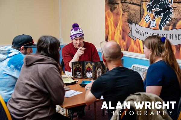 ROLE PLAY GAMES ARE POPULAR (©AAH/AW) ROLE PLAY GAMES ARE POPULAR (©AAH/AW)