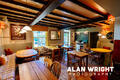 The White Lion Inn (©AAH/Alan Wright)